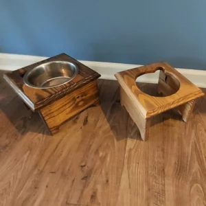 Rustic Elevated Single Dog Feeder – Handcrafted Southern Yellow Pine Stand